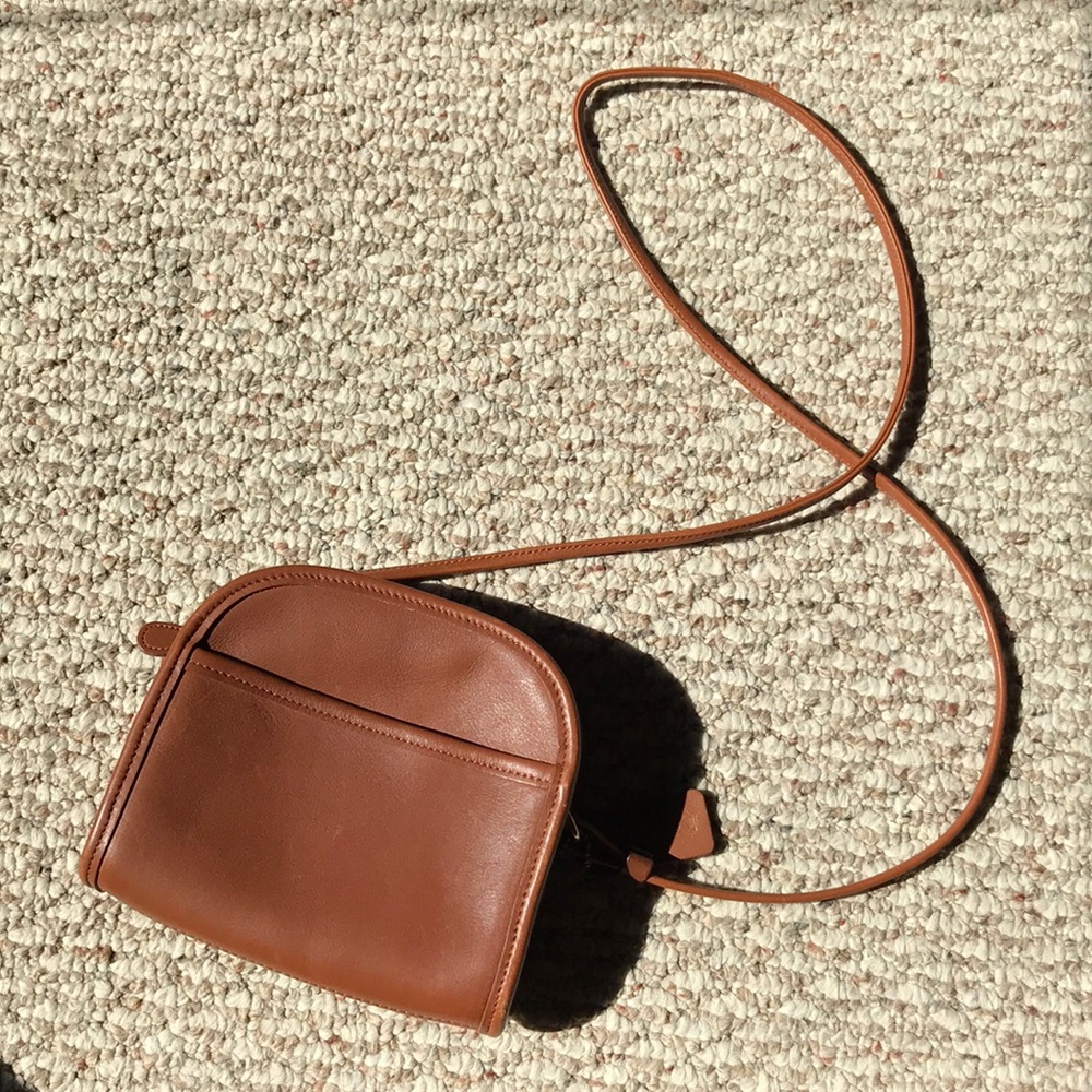 Vintage Coach Abbie Demi Cross Body -RARE 🌟